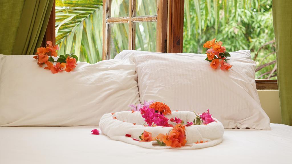 Pure Oasis Resort 네그릴 외부 사진